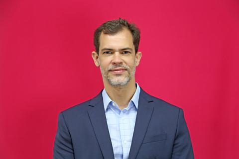 Cristiano R. W. Guimarães