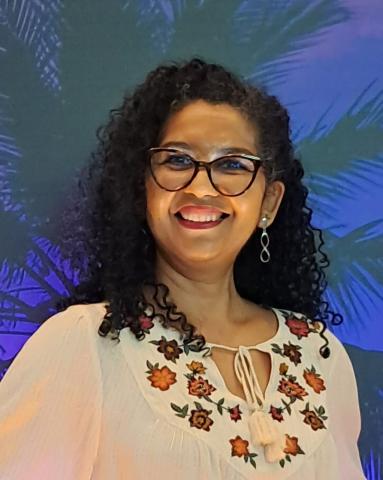 Luciana Maria Santos de Arruda Luciana Maria Santos de Arruda