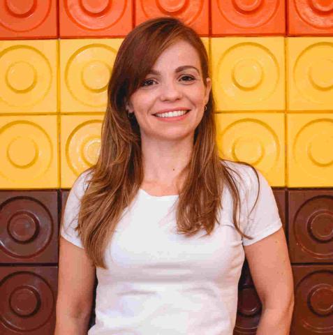 Aline de Alvernaz Branco Ferraz