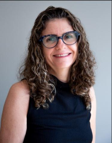 Miriam Fábia Alves