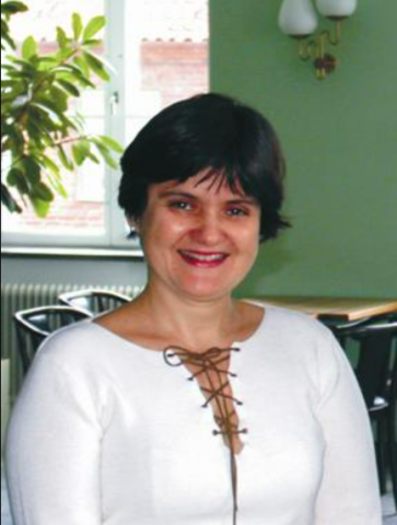 Liana Bastos Freitas Fernandes