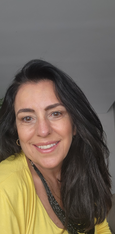 Adriana Munayer Adriana Munayer