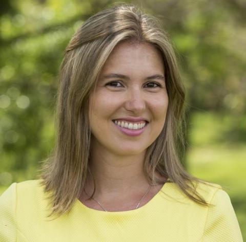 Elisa Souza Orth Elisa Souza Orth