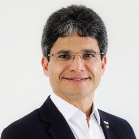 Jefferson Manhães de Azevedo Jefferson Manhães de Azevedo