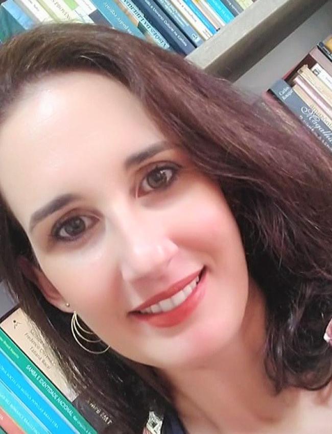 Michelle Rose Menezes Barros de Queiroz