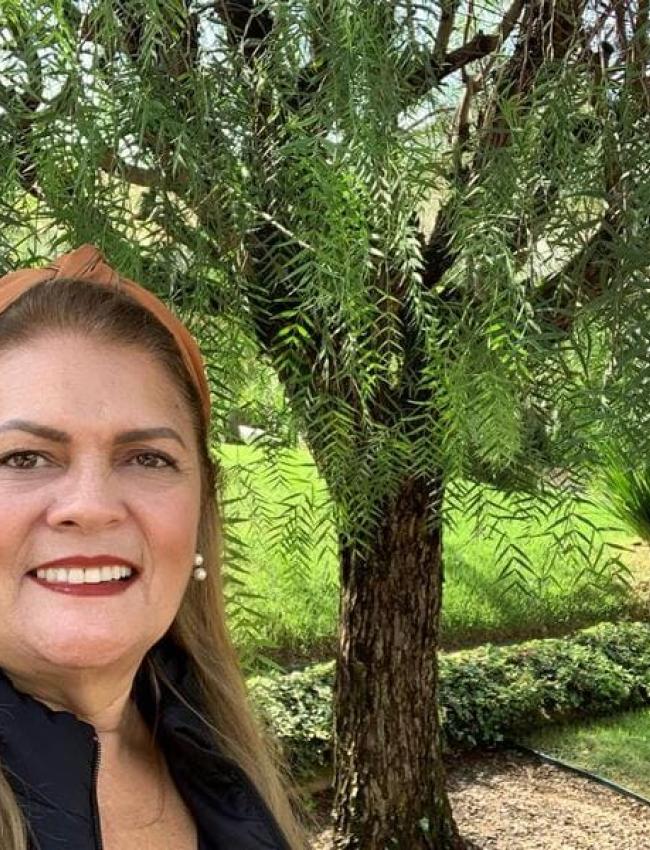 Irma Teresinha Rodrigues Neves Ferreira