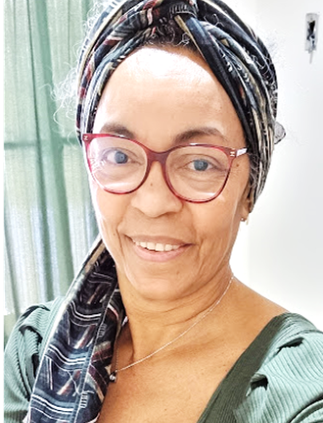 Vânia Beatriz Vasconcelos de Oliveira