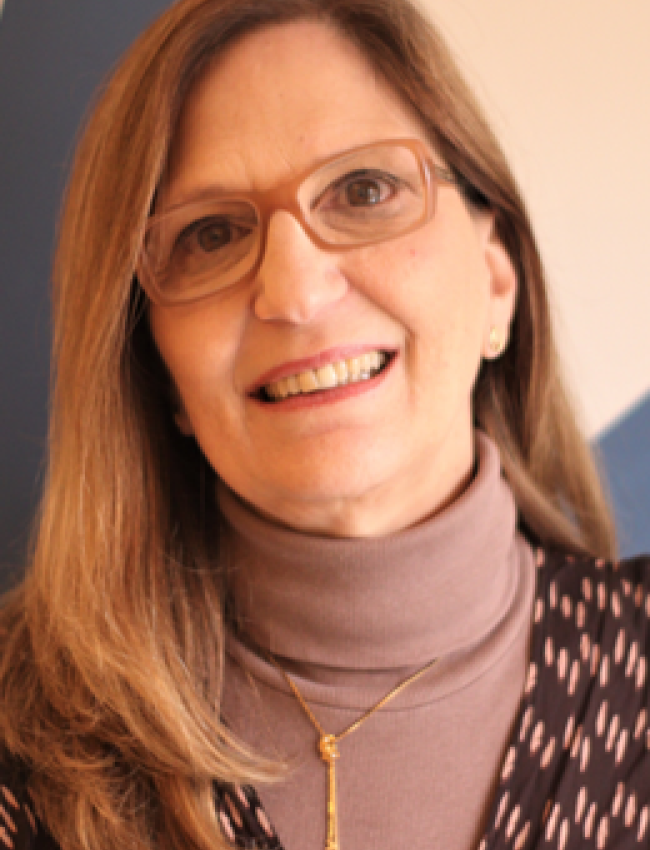 Cláudia Galvani Cláudia Galvani