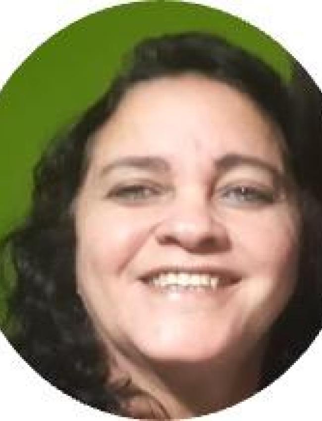 Dra. Glaucia Maria Costa Trinchão