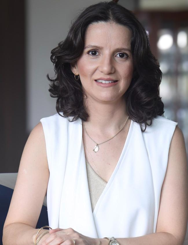 Luciana Almeida Moreira da Paz Oliveira