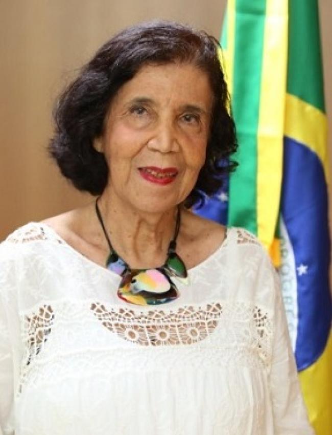 Márcia Angela da Silva Aguiar Márcia Angela da Silva Aguiar