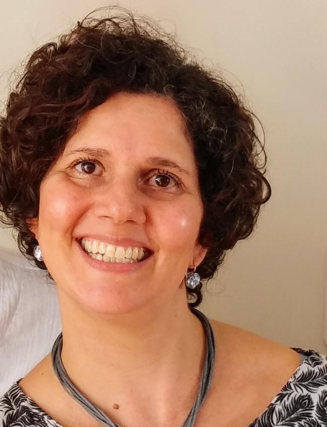 Mirela Figueiredo Santos Iriart