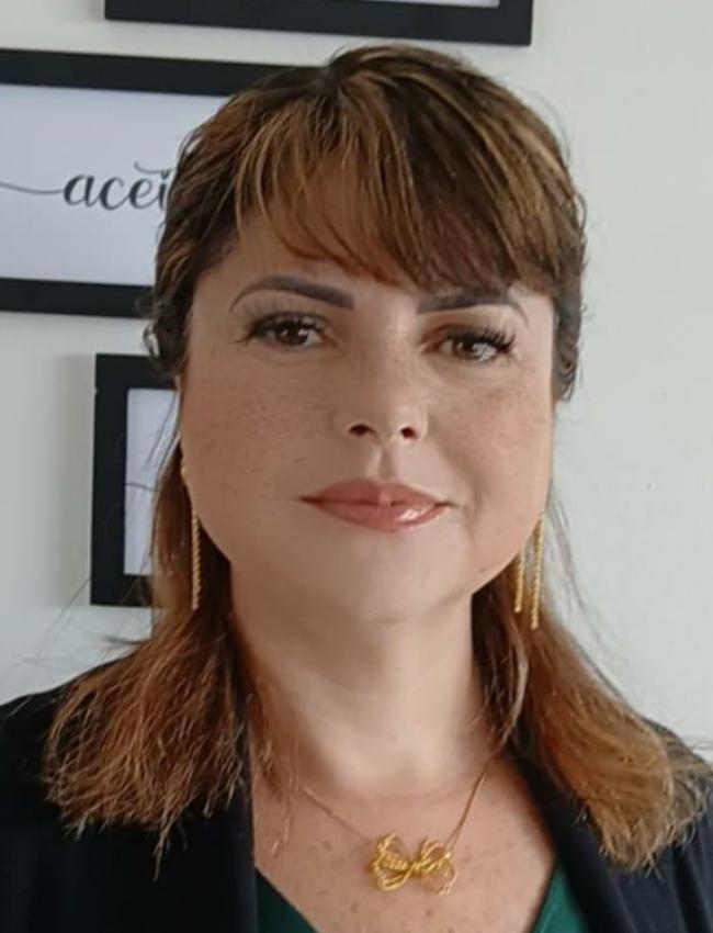 Olívia Cristina Perez