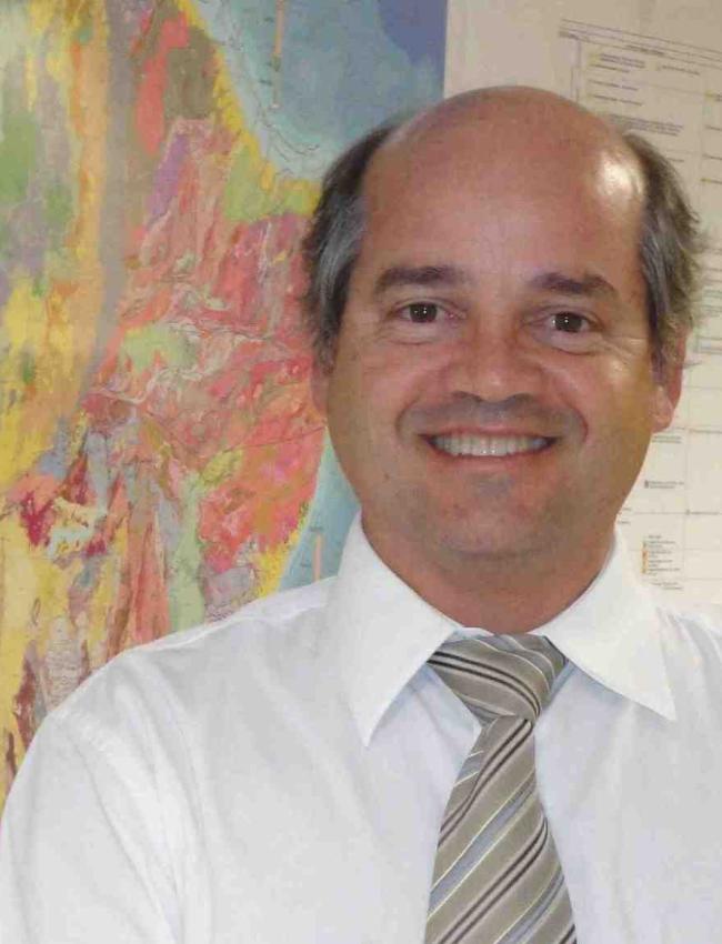 Roberto Ventura Santos