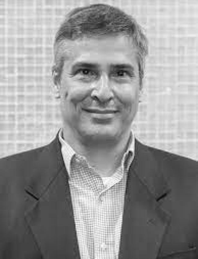 André Carlos Ponce de Leon Ferreira Carvalho André Carlos Ponce de Leon Ferreira Carvalho