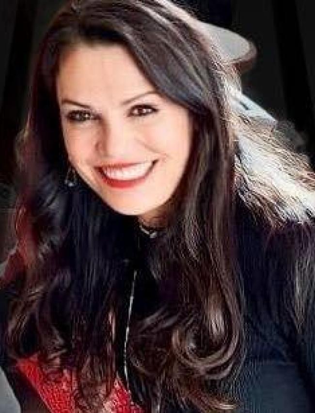 Flávia Gomes Martinez
