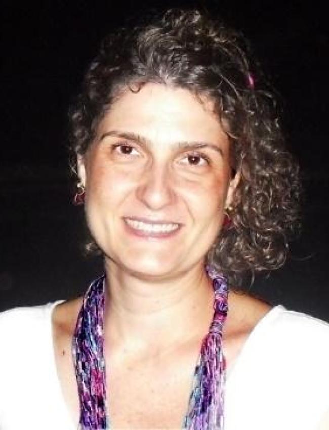 Isabel de Camargo Neves Sacco