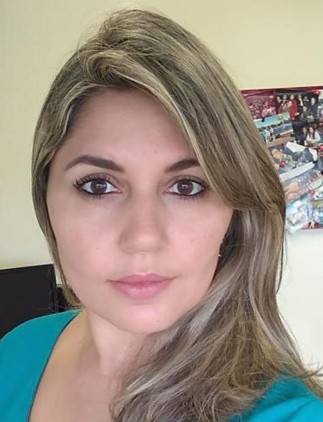 Renata Mendonça Araújo